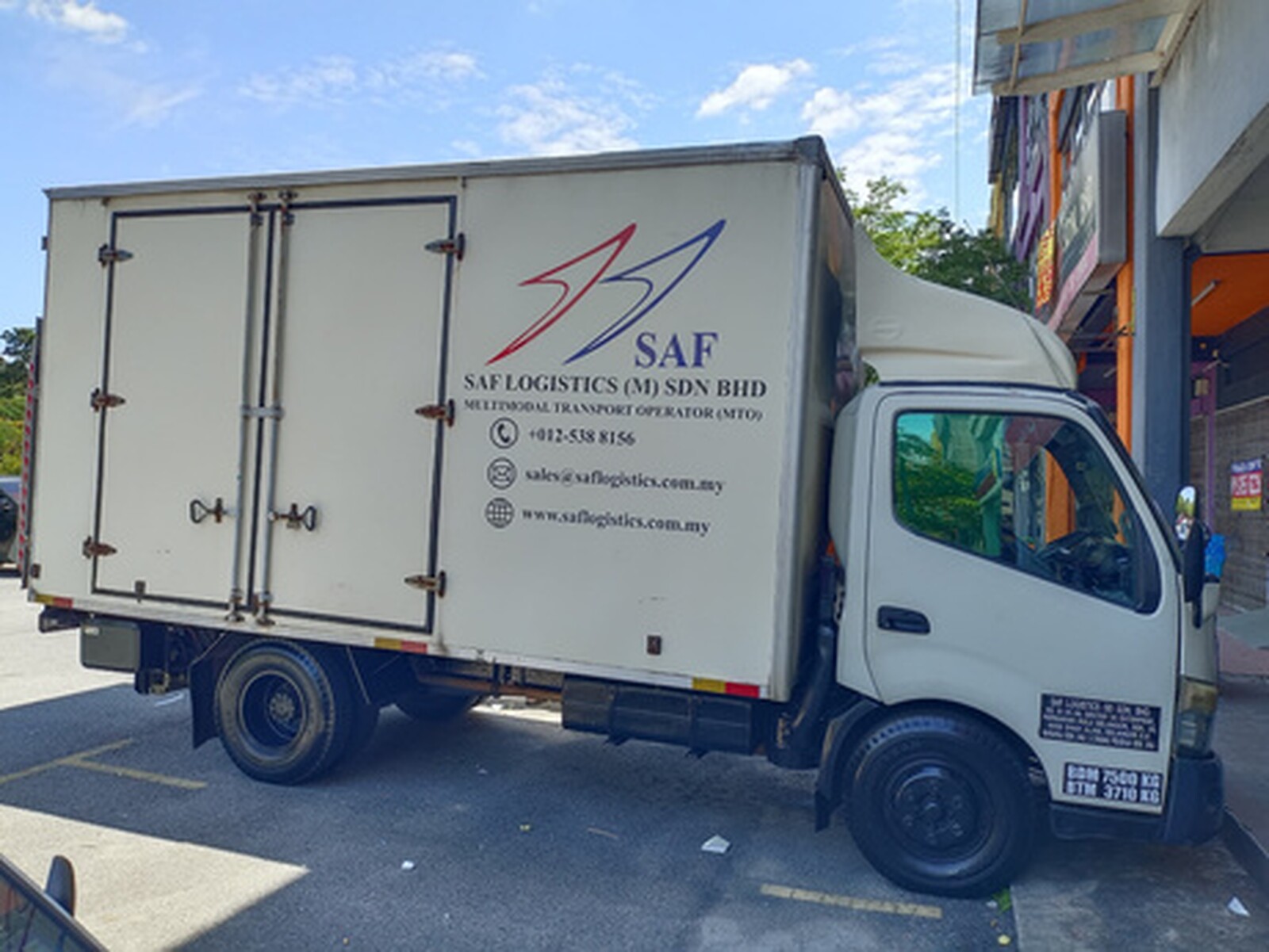 Inland cargo transportation
